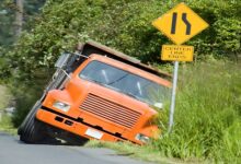 Smart tips to choose a credible truck accident attorney for your case